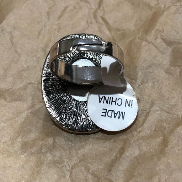 Silver Black Onyx Oval Stone Accent Ring - Picture 3 of 3